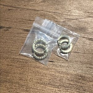 NEW Gold hoop earrings